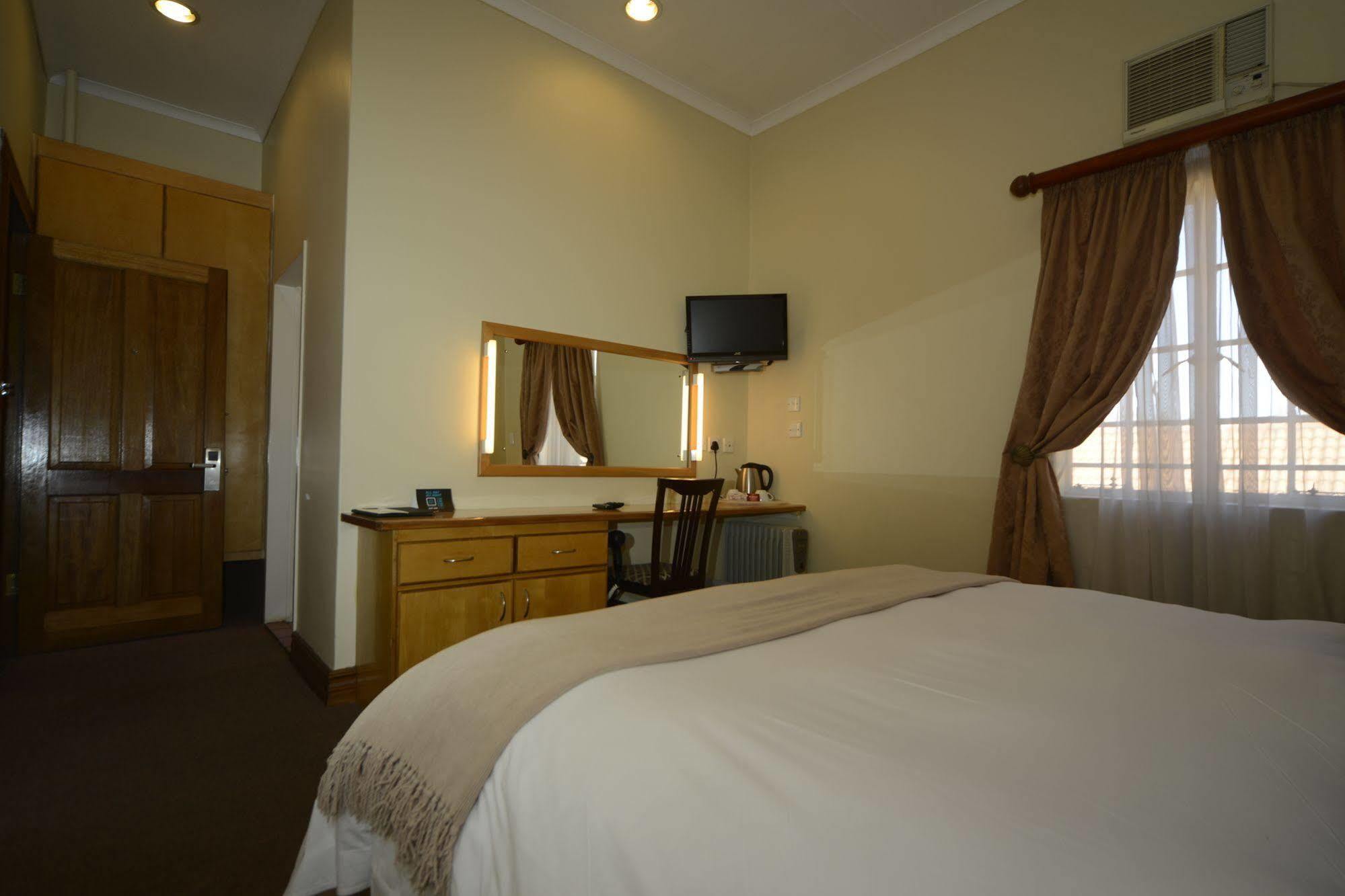 The Elegant Lodge Menlo Park Pretoria Ngoại thất bức ảnh